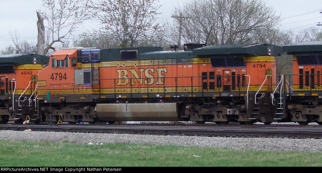 BNSF 4794